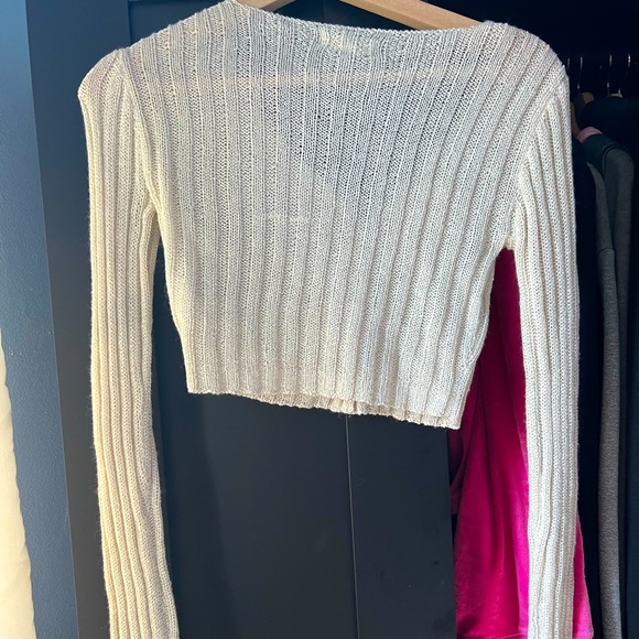 AEROPOSTLE ribbed button-front cropped V-neck cardigan - Picture 2 of 3